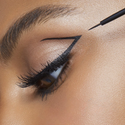 DELINEADOR DE OJOS LÍQUIDO EYE PRO PUNTA PINCEL